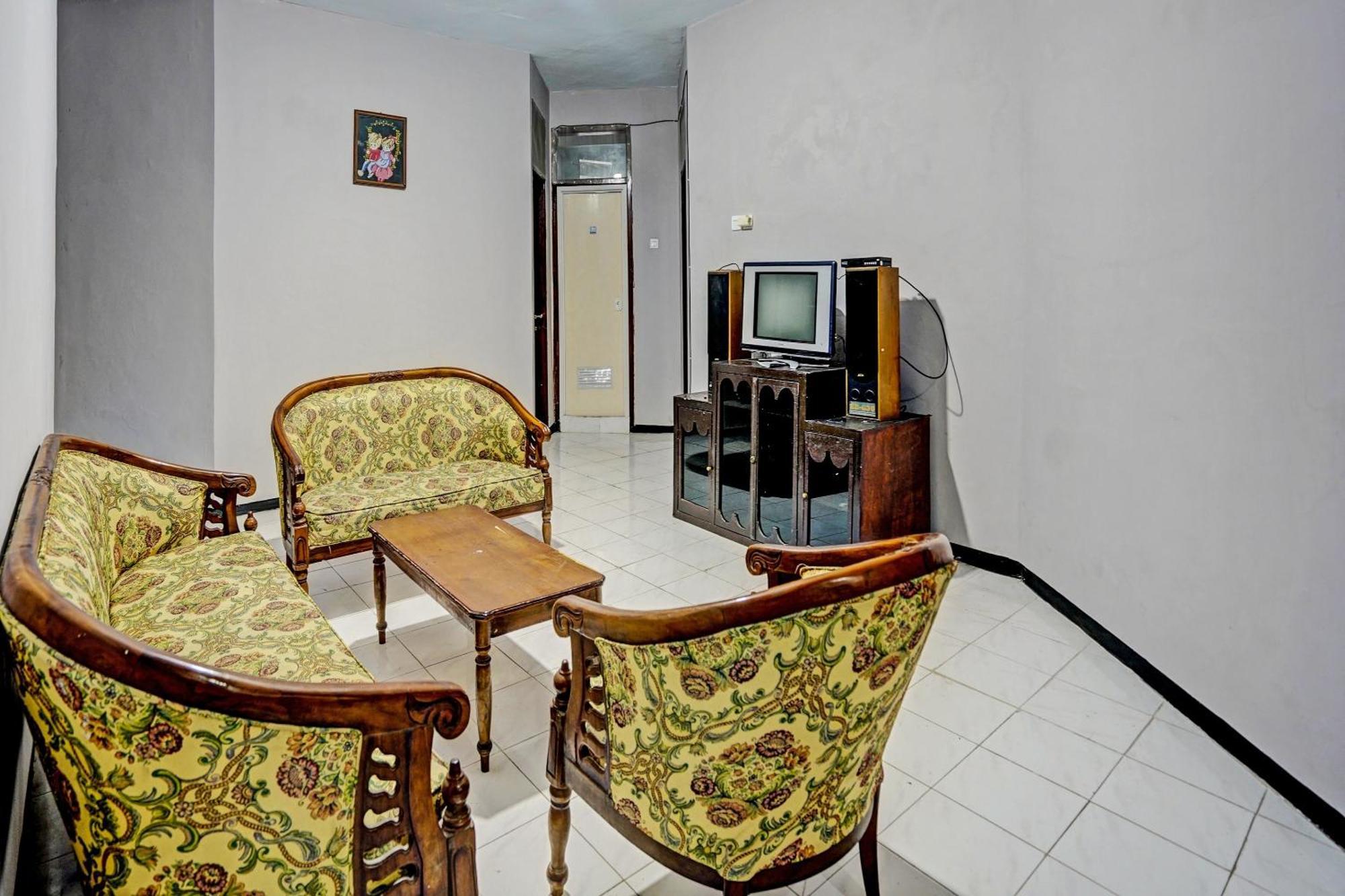 Prigen Spot On 92388 Villa Segi Delapan מראה חיצוני תמונה