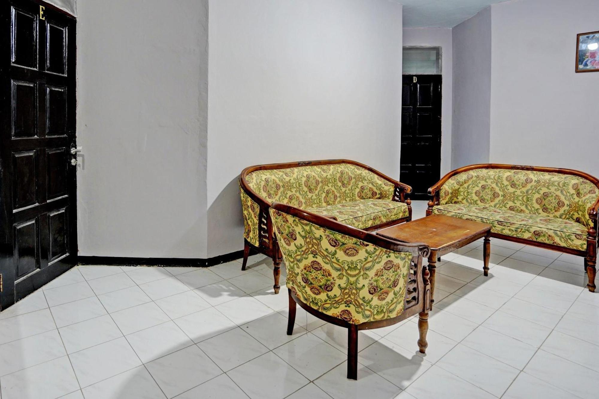 Prigen Spot On 92388 Villa Segi Delapan מראה חיצוני תמונה